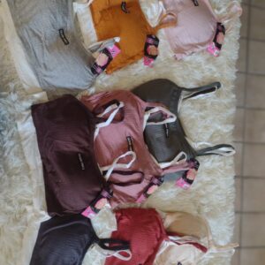 3084 Top unitalla con detalle de doble top