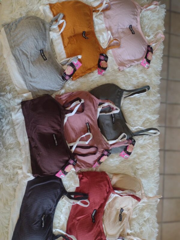 3084 Top unitalla con detalle de doble top